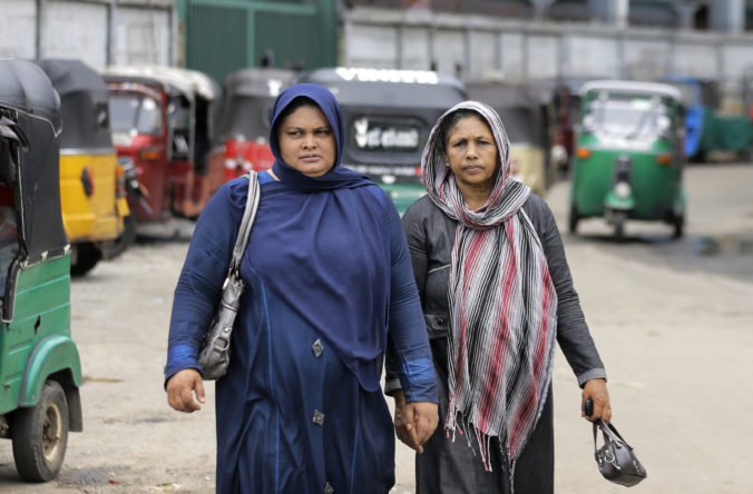 Islamskí duchovní na Srí Lanke vyzvali ženy, aby si zatiaľ nezahaľovali tváre