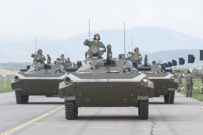Vojenská prehliadka na oslavách 75. výročia SNP: Armáda predvedie tanky, vozidlá pechoty aj vrtuľníky
