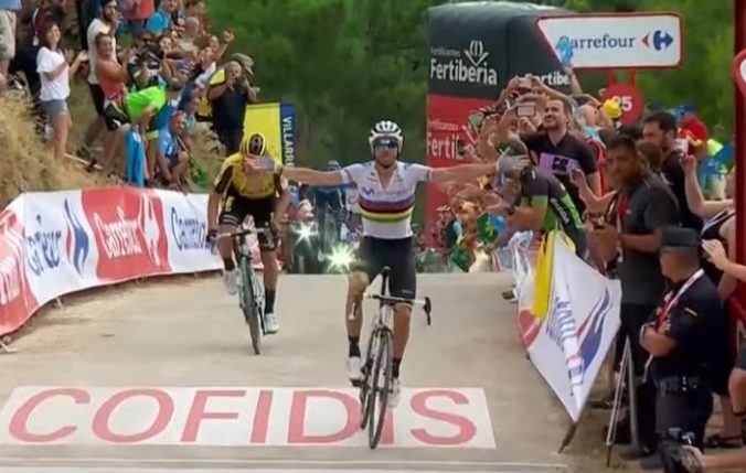 Video: Valverde najlepšie zvládol prudké stúpanie v závere 7. etapy Vuelty, López je opäť lídrom