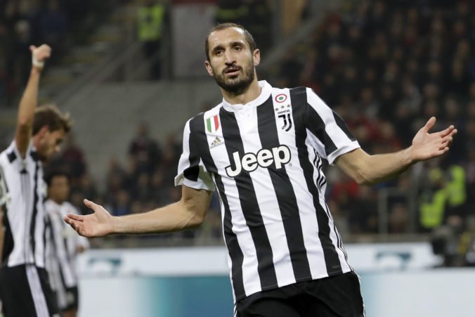 Juventus prišiel o svojho kapitána, Chiellini utrpel na tréningu vážne zranenie kolena