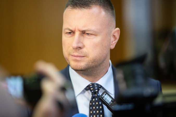 Minister Gál žiada od Jankovskej, aby sa sama vzdala funkcie štátnej tajomníčky