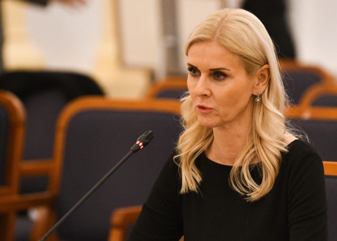 Jankovská už nie je štátnou tajomníčkou, vláda schválila návrh ministra Gála