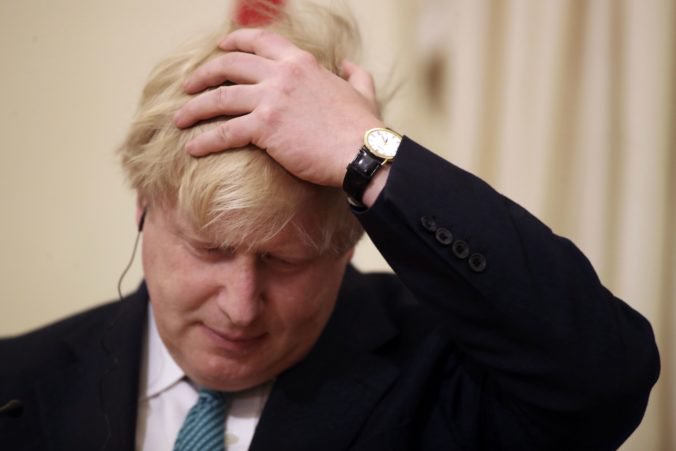 V prípade brexitu platí „nikdy nehovor nikdy“, analytik hovorí o veľkej prehre premiéra Johnsona