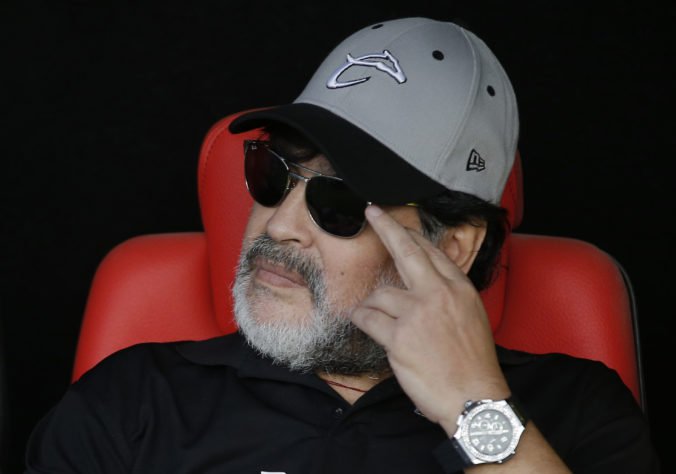 Legendárny Maradona má nový trénerský angažmán, prevzal argentínsky tím Gimnasia La Plata