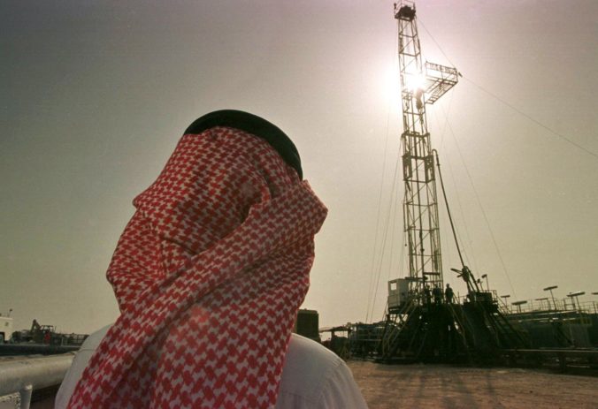Video: Na ropné polia v Saudskej Arábii zaútočili drony, k útoku sa prihlásili húsíovia