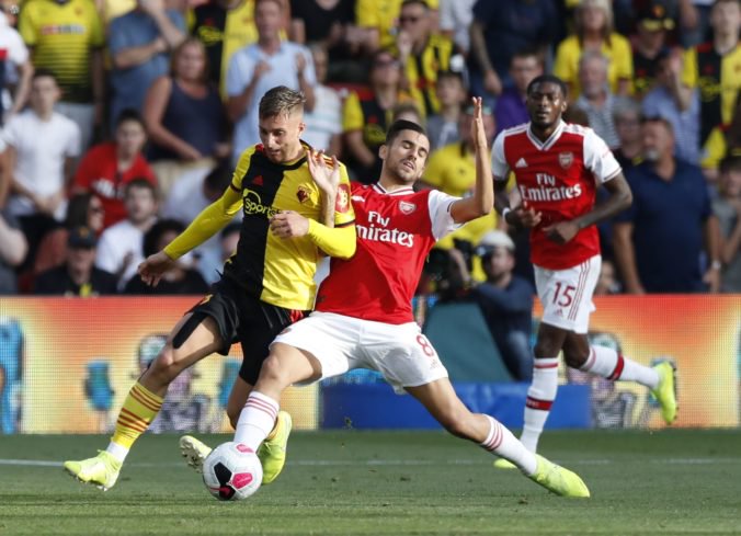 Arsenal na pôde Watfordu stratil náskok 2:0, v Premier League aj triumf Bournemouthu