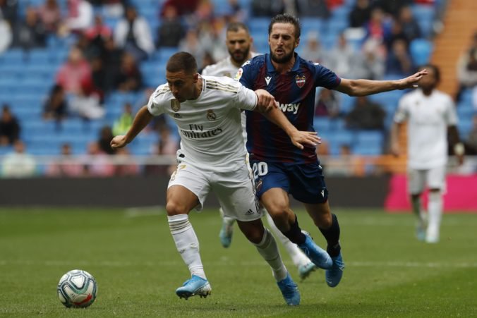 Video: Real Madrid takmer stratil vedenie 3:0, FC Barcelona s vysokým triumfom a Atlético prehralo