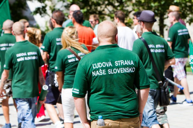 Mesto Trenčín zakázalo zhromaždenie Kotlebovej strany ĽSNS, na príčine je aj odsúdenie Mazureka
