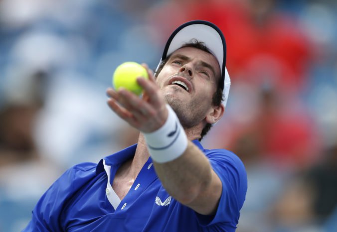 Andy Murray ukončil dlhé čakanie na singlové víťazstvo na hlavnom okruhu, uspel po 266 dňoch