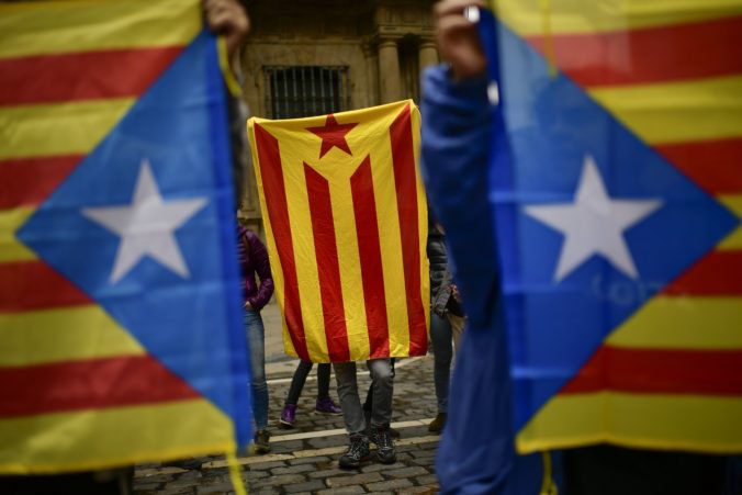 Sedem stúpencov nezávislosti Katalánska poslal španielsky súd za mreže, mali plánovať útok