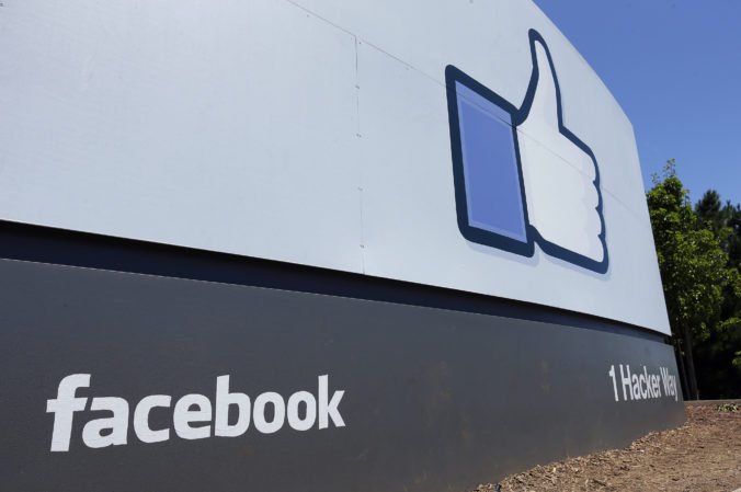 Facebook nasleduje Instagram, niektorým používateľom skryl počet reakcií