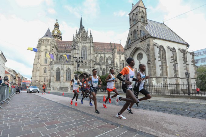 Kipsambu ovládol Medzinárodný maratón mieru v Košiciach, Slovák Sahajda zabehol osobný rekord