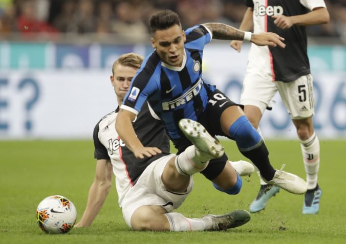 Video: Škriniarov Inter prehral šláger s Juventusom, „vlci“ z Ríma doma iba remizovali