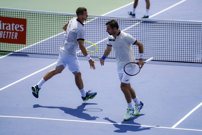 Polášek s Dodigom postúpili v Štokholme do štvrťfinále a stále bojujú o turnaj ATP Finals