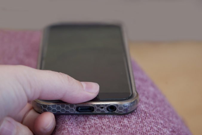 Samsung objavil chybu čítačky odtlačkov prstov na Galaxy S10, telefón odomkol aj cudzí človek