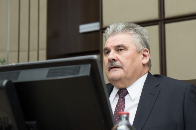 Nezamestnanosť na Slovensku stúpla nad päť percent, ale minister Richter nehovorí o kríze