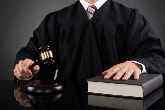 Sudcov trápia nezrozumiteľné odôvodnenia rozsudkov, môže to zmeniť digitalizácia