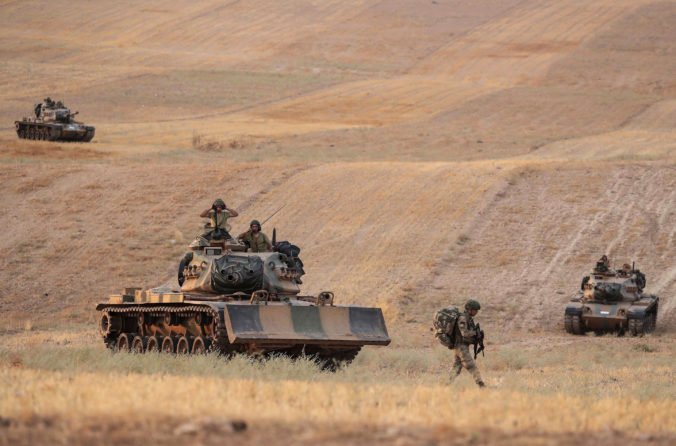 Turecko porušuje prímerie a nebojuje len s Kurdmi, zaútočilo už aj na sýrsku armádu
