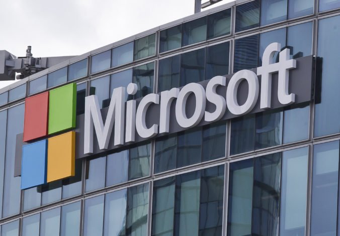 Microsoft vybuduje pre Pentagon systém pre uskladnenie obrovského množstva utajovaných dát