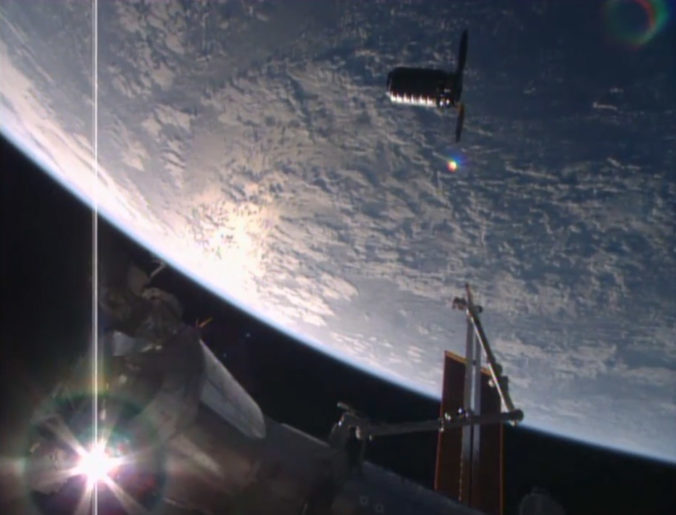 Na vesmírnej stanici ISS budú piecť koláče, dorazí cesto aj rúra