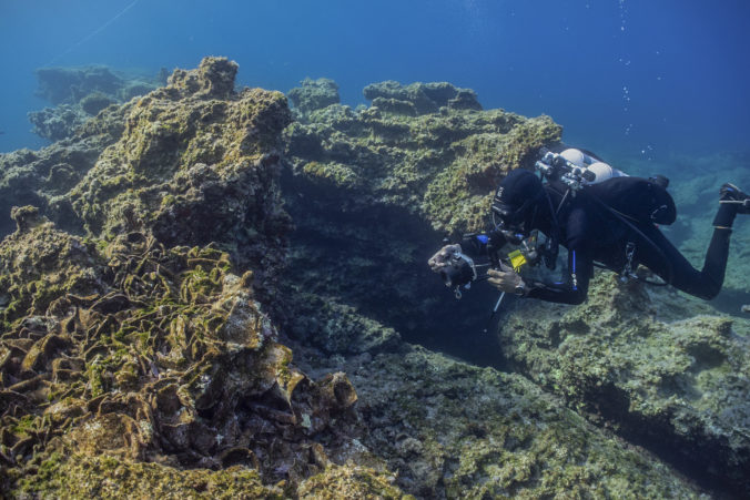 Pri jednom z gréckych ostrovov našli vraky troch lodí aj s nákladom, najstarší má 2 300 rokov