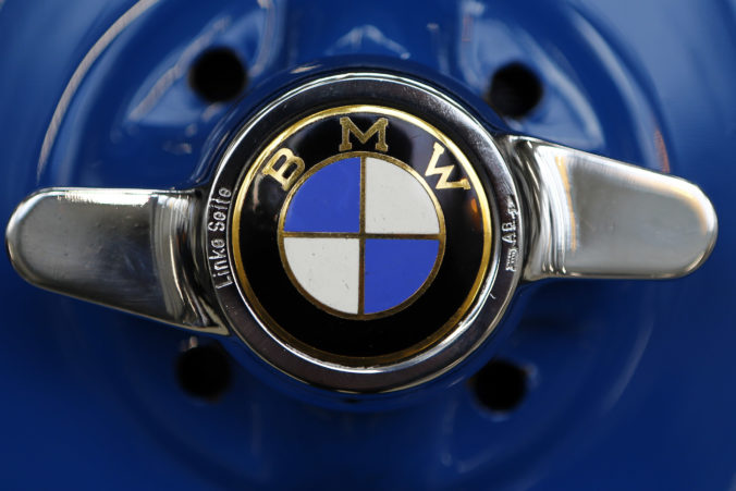 Zisk automobilky BMW stúpol aj napriek vyšším výdavkom na nové technológie