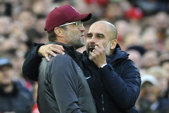 Premier League čaká zápas veľkých tímov, Klopp zdôrazňuje odvahu a Guardiola spolieha na brankára