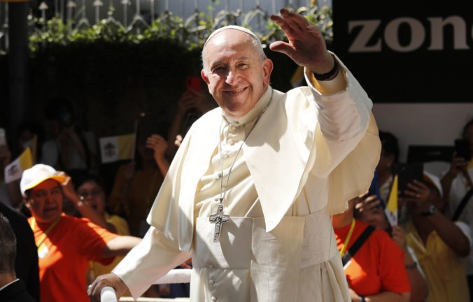 Katolíci a budhisti by mohli spolupracovať, pápež František vyzval aj na pomoc chudobným