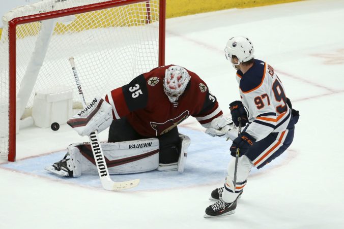 Video: V zápasoch NHL víťazili hostia, Reimer vychytal shutout a McDavid rozhodol zápas