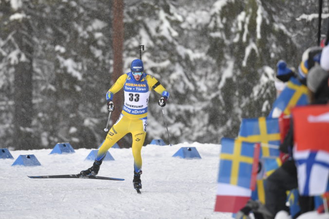 Švédska dvojica Öbergová a Samuelsson ovládli súboj dvojčlenných štafiet na Svetovom pohári