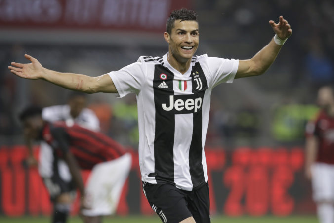 Cristiano Ronaldo sa stal hráčom roka v talianskej Serie A