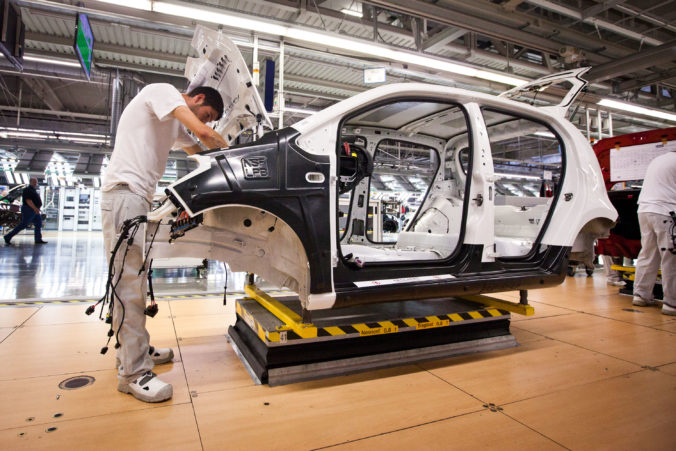 Volkswagen Slovakia zastavuje výrobu, zamestnancom sa začína zimná celozávodná dovolenka