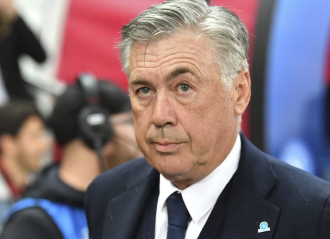 Tréner Ancelotti sa vracia do Premier League, dohodol sa s liverpoolskym klubom