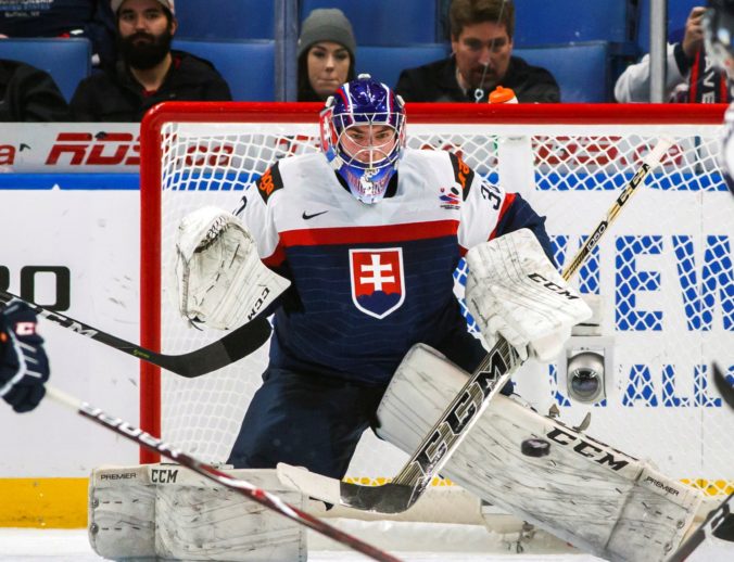 Slovenská „dvadsiatka“ v príprave na MS v hokeji podľahla Čechom gólmi z poslednej minúty