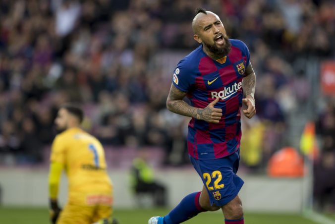 Vidal podal sťažnosť na FC Barcelona, klub mu má vyplatiť milióny eur