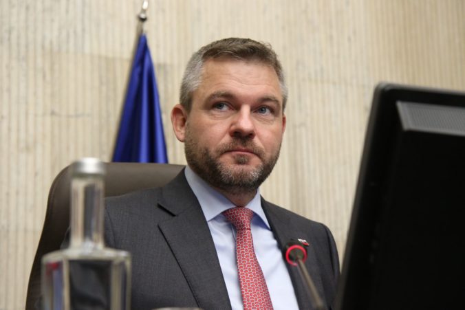 Bezpečnostná a Obranná stratégia Slovenska počkajú na novú vládu, vraví Pellegrini