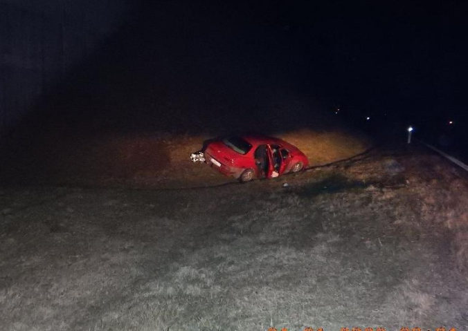 Foto: Pod prvú tohtoročnú nehodu sa podpísal alkohol, došlo k nej v Banskobystrickom kraji