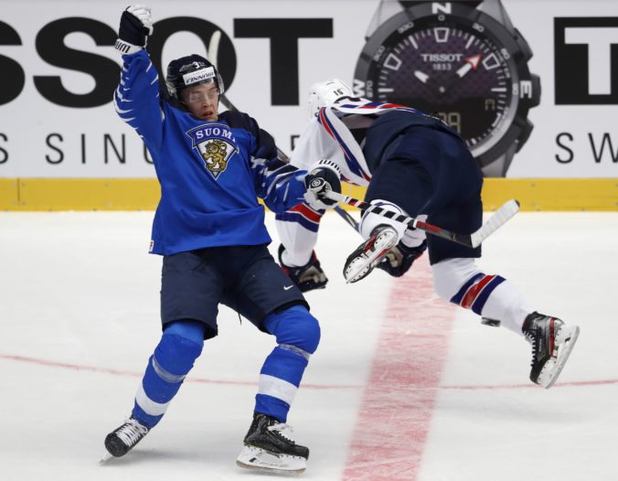Rusko, Fínsko a Švédsko postúpili do semifinále MS v hokeji do 20 rokov (video)