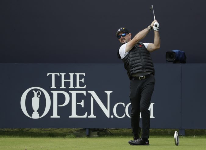Slovenský golfista Rory Sabbatini je na turnaji Sony Open zatiaľ na skvelom šiestom mieste