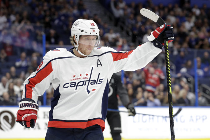 Nicklas Bäckström v NHL dres nezmení, Washingtonu Capitals podpísal na ďalších päť rokov