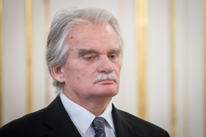 Ústavnému sudcovi Mamojkovi hrozí disciplinárne stíhanie, Fiačan chce tvrdenia Tótha preveriť