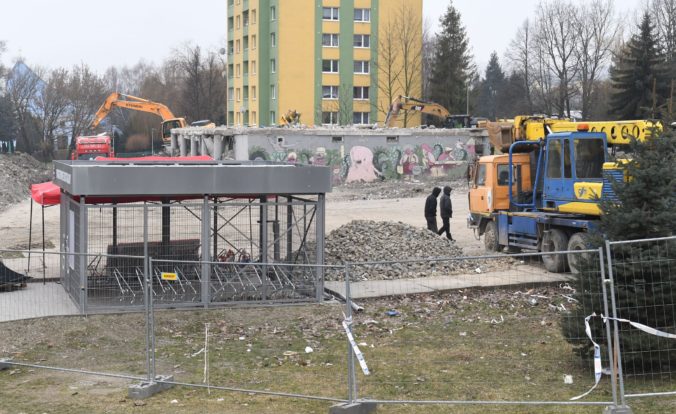 Prešovský poslanec podal podnet na políciu, žiada prešetrenie prác za 1,1 milióna eur na zničenej bytovke