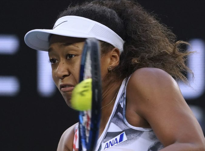 Osaková neobháji titul na Australian Open, vyradila ju americká tínedžerka (video)