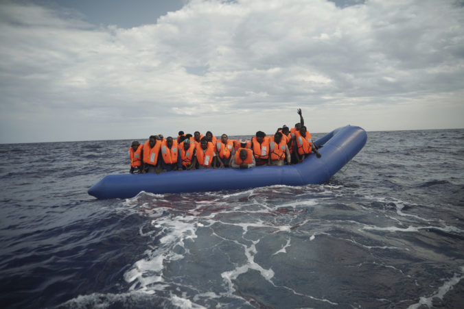 Grécka vláda chce vytvoriť plot na mori, má zastaviť prichádzajúcich migrantov