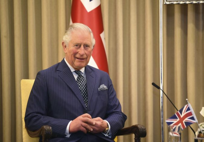 Princ Charles sa dočkal poriadnej kritiky, môže za to jeho cesta na prednášku o emisiách