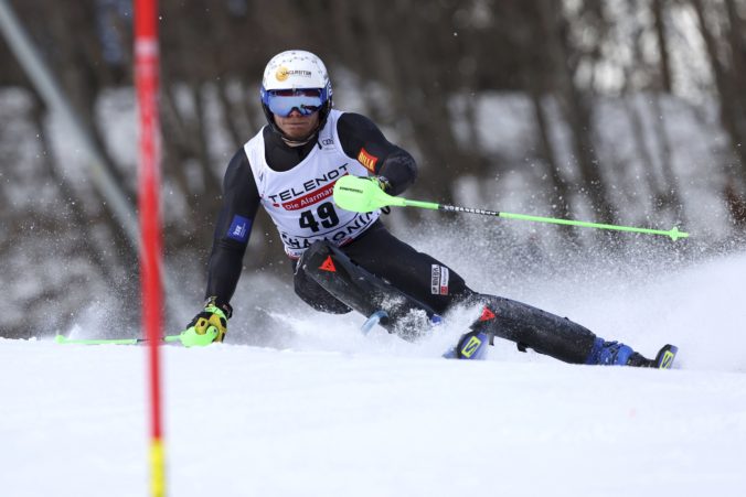 Adam Žampa nepostúpil do vyraďovacej časti paralelného obrovského slalomu v Chamonix