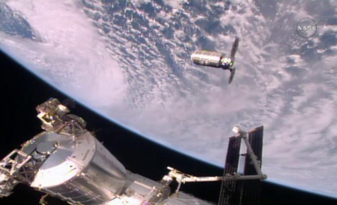 Na ISS dorazila britská komunikačná anténa, na Zem bude prenášať video, hlas aj dáta