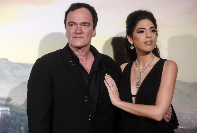 Quentin Tarantino sa stal po prvýkrát otcom, filmárovi a jeho manželke sa narodil chlapec