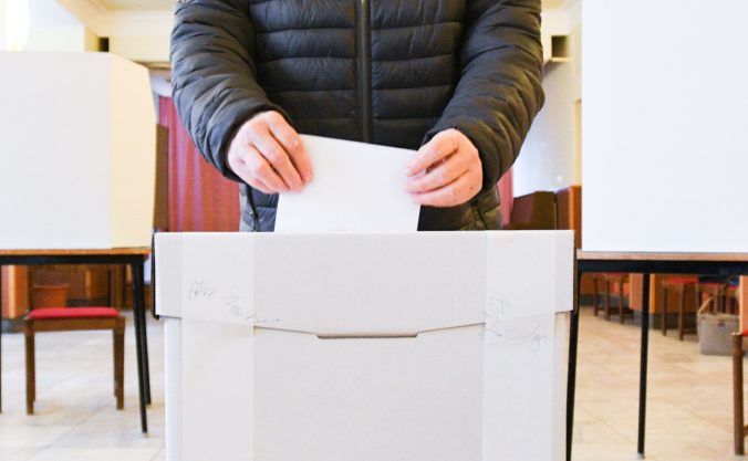 Referendum by sa po voľbách mohlo dočkať zmien, strany ho chcú zatraktívniť