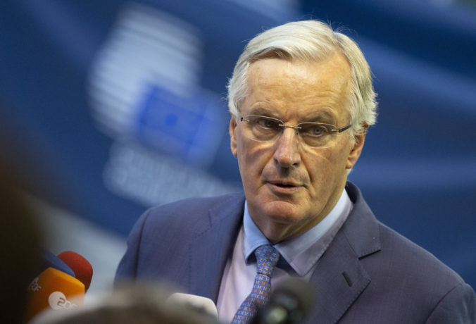 Barnier bude rokovať o voľnom obchode s Britániou, spornou otázkou bude aj časový rámec